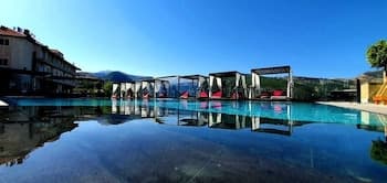 Le Tournant Hotel & Resort