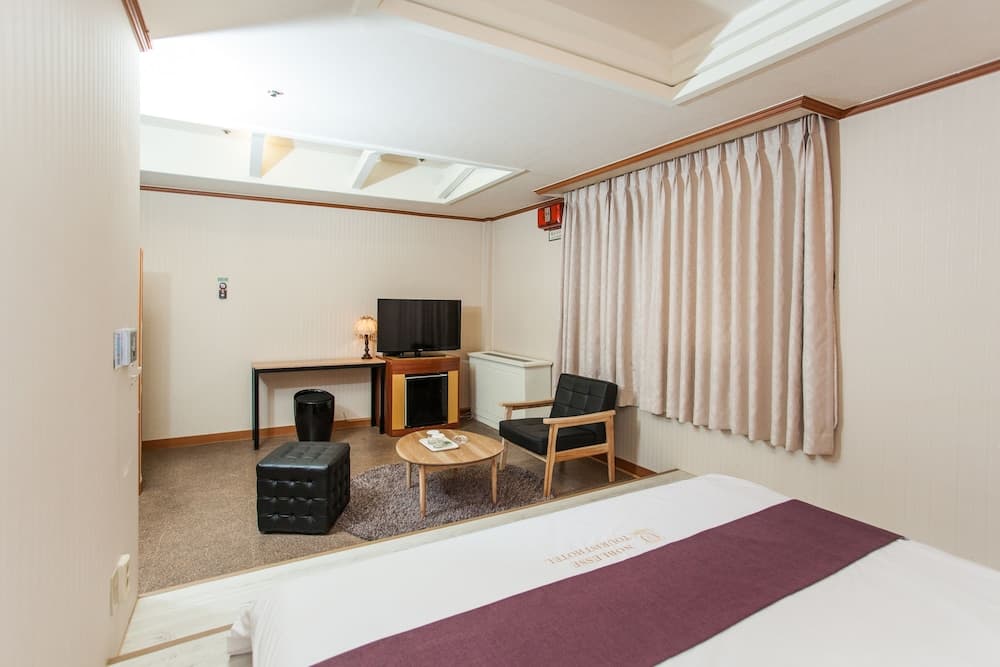 Noblesse Tourist Hotel