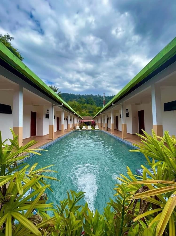 Xcape Resort at Taman Negara