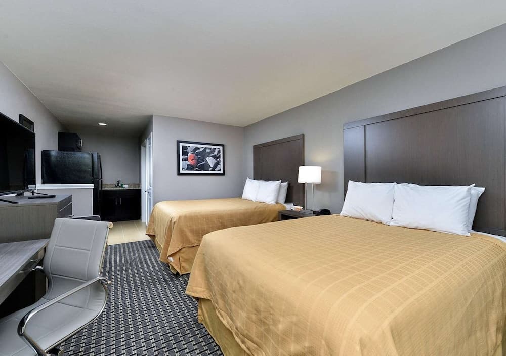 Scottish Inns & Suites