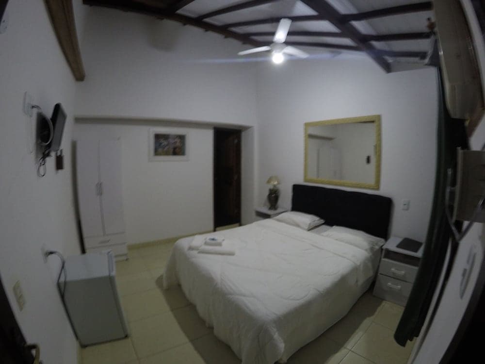 Pousada Ferradura Beach