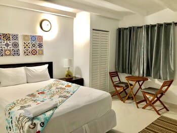 Renovated Posada Studio Apartment at Isla Verde