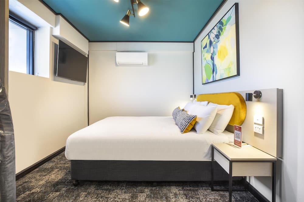 Nightcap at Prince of Wales Hotel