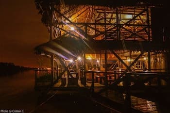 Kurupira Cabin Floating