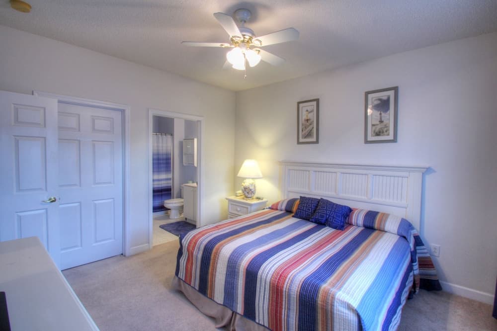 Barefoot Resort by Palmetto Vacations