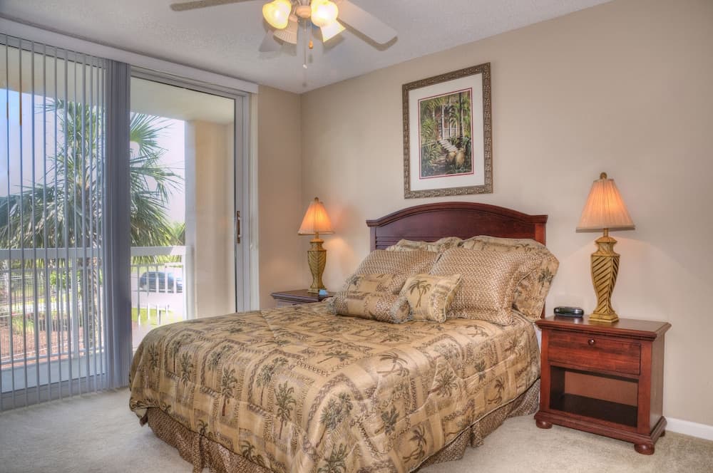 Barefoot Resort by Palmetto Vacations