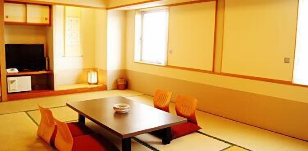 Hotel Okhotsk Palace