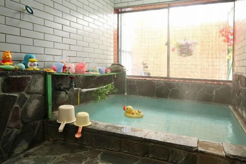 Kusatsu Onsen Pension Mitomo