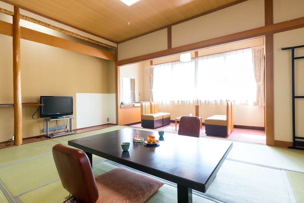 Nakaoyama Onsen Shosenkaku