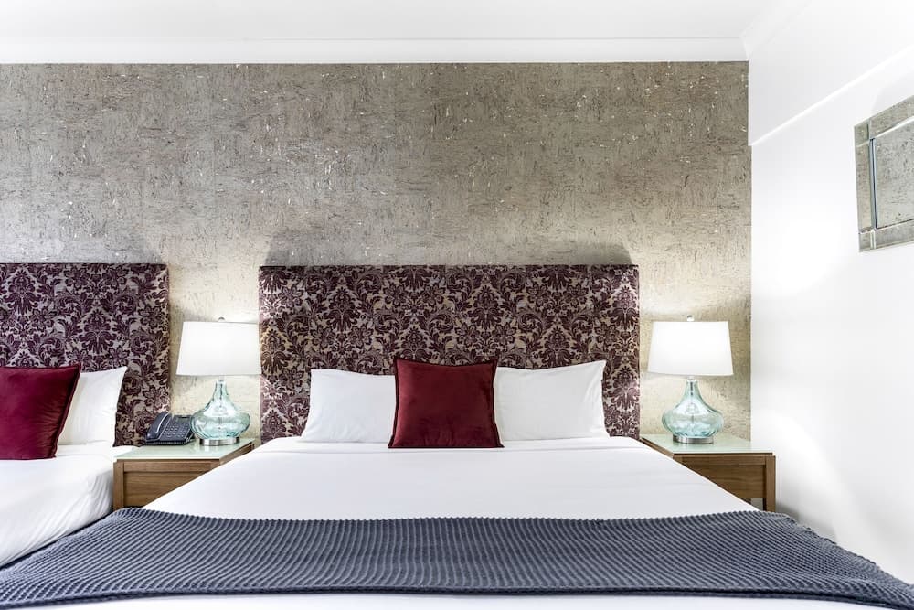 Mandala Signature Berry