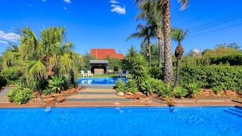 Country Leisure Motor Inn