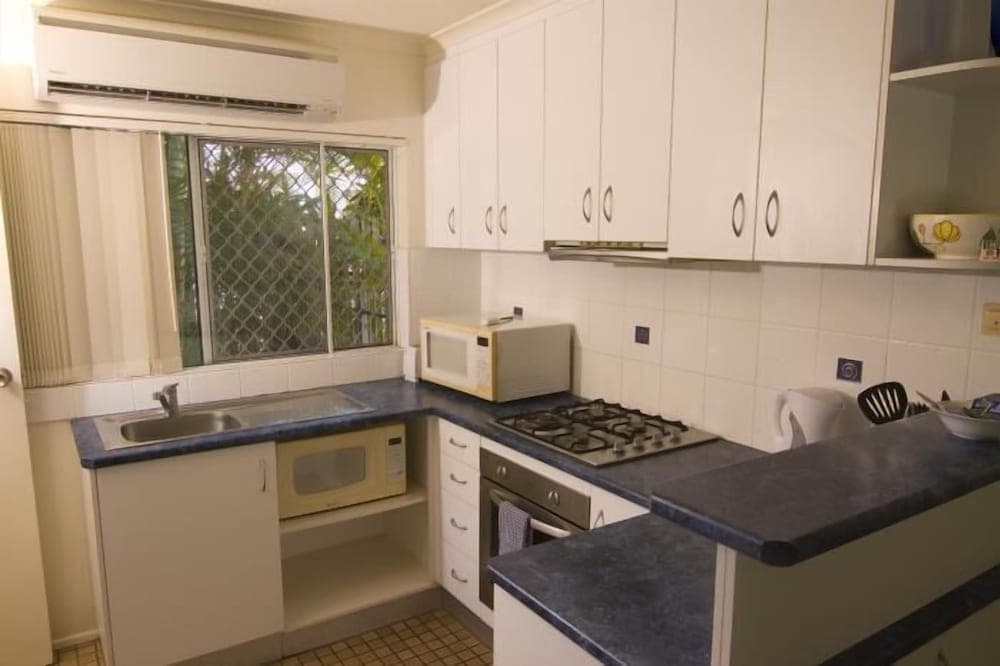 Bayshores Holiday Apartments