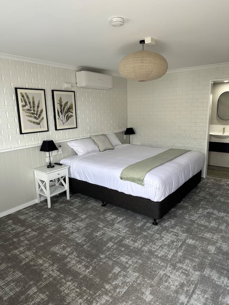 Shamrock Hotel Motel