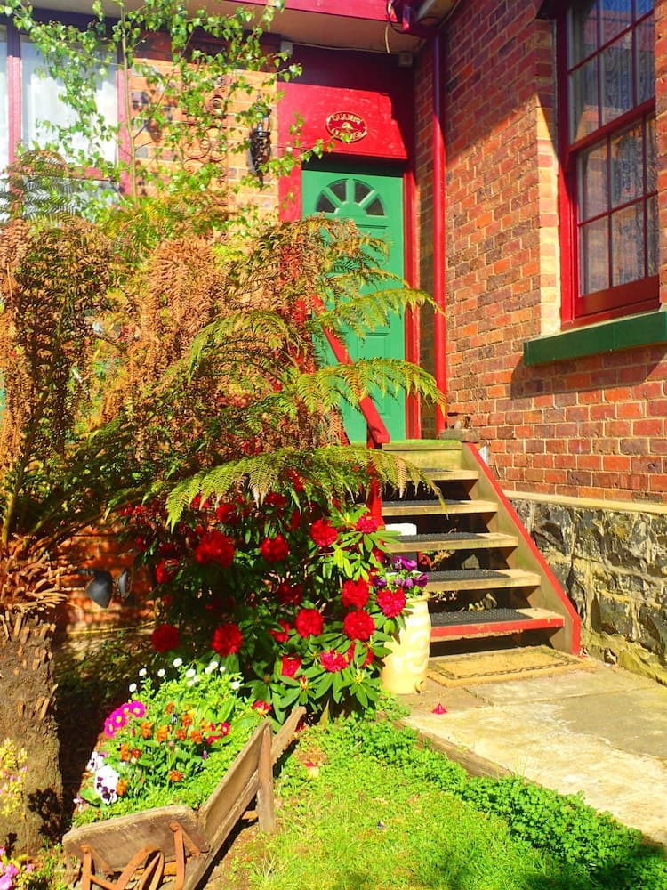 Blakes Manor Self Contained Heritage Accommodation