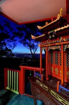 Mt Dandenong Imperial Retreat