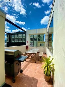 On Top Apartments & Hostel Backpackers