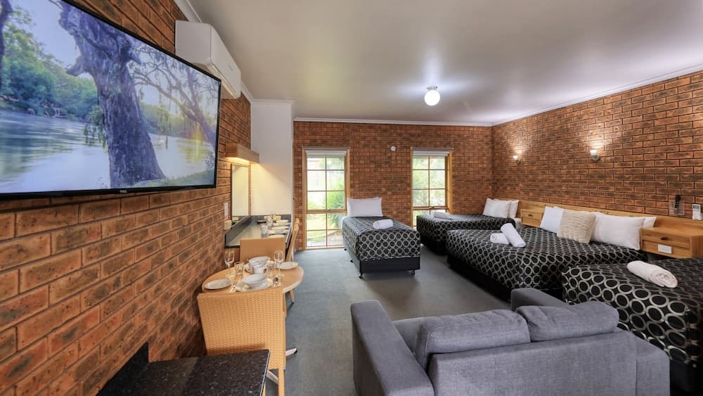 The Cottage Motor Inn Albury CBD