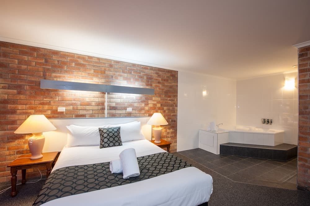 Allan Cunningham Motel