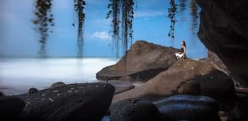 Pondok Pitaya Hotel, Surfing & Yoga