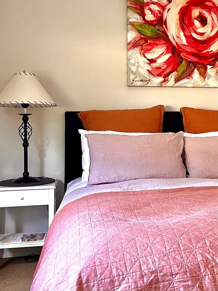 Westwood Lodge Apartments