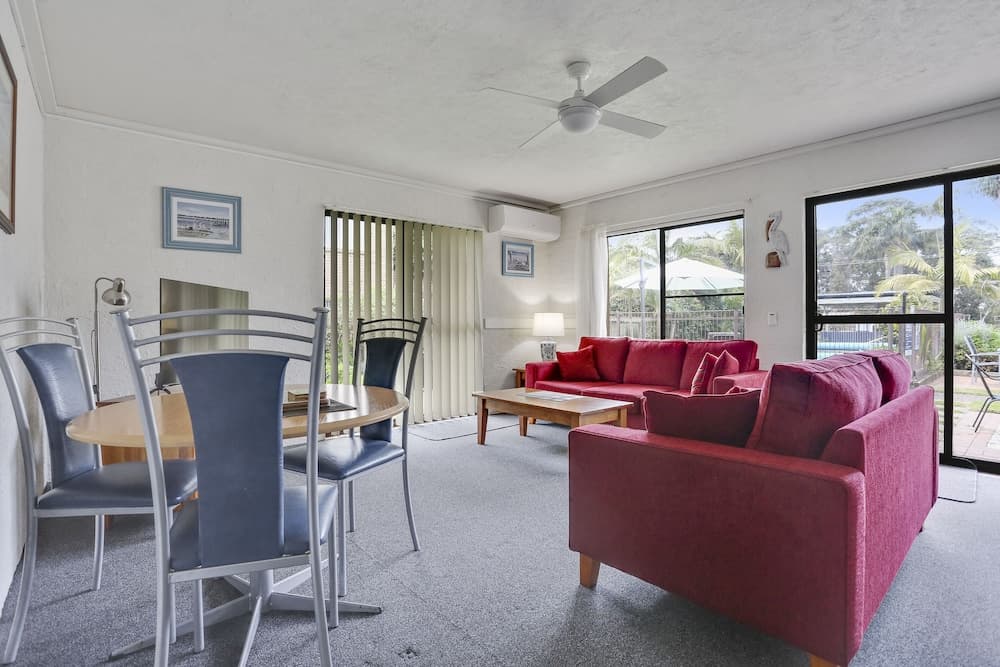 Ocean Drive Apartments