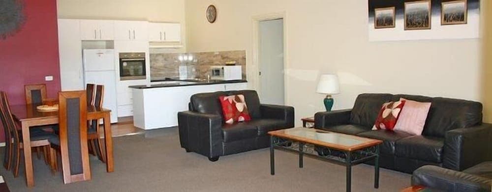 Aquarius Resort Holiday Apartments