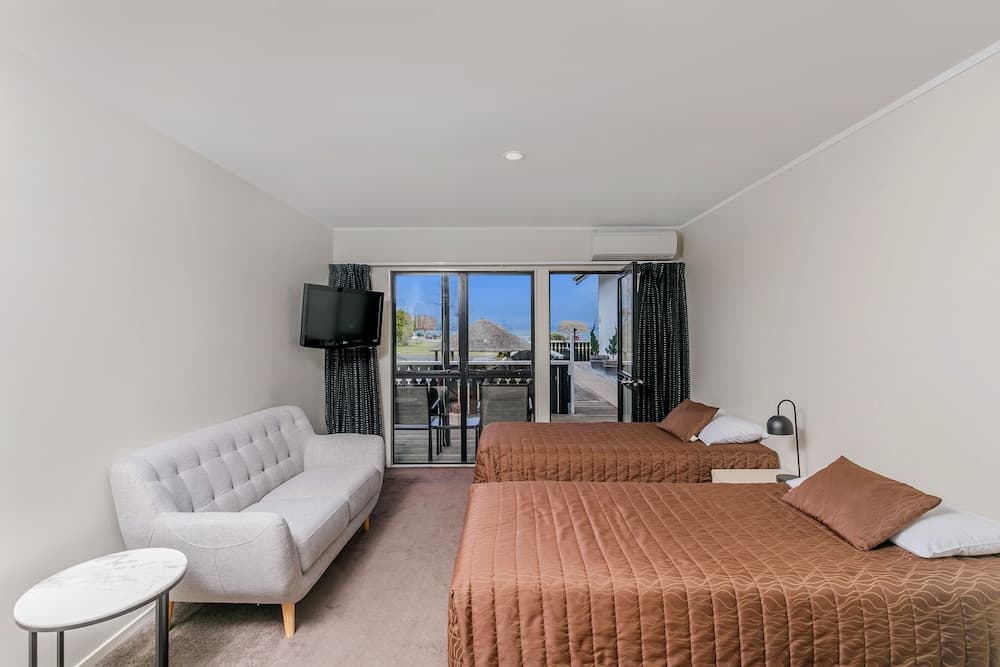 Le Chalet Suisse Motel Apartments