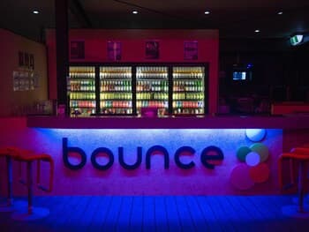 Bounce Cairns - Hostel