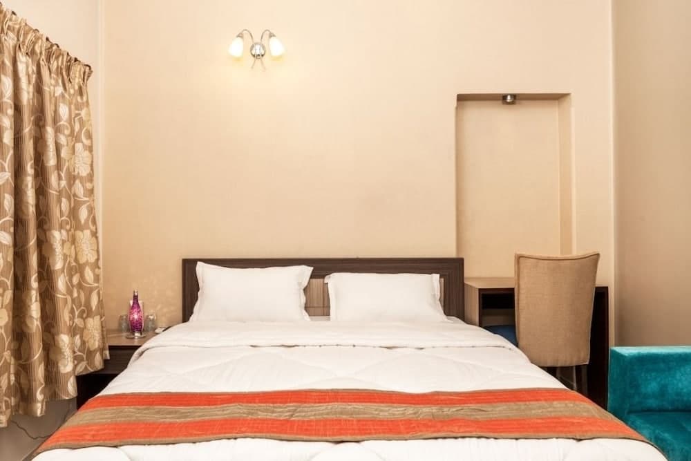 Simi International - The Imperial