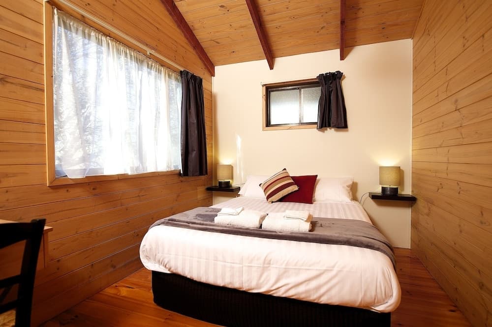 Lakes And Craters Holiday Park