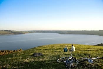 Lakes And Craters Holiday Park