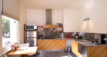 Twofourtwo Boutique Apartments