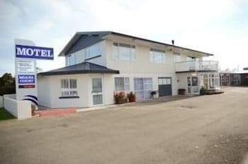 554 Moana Court Motel