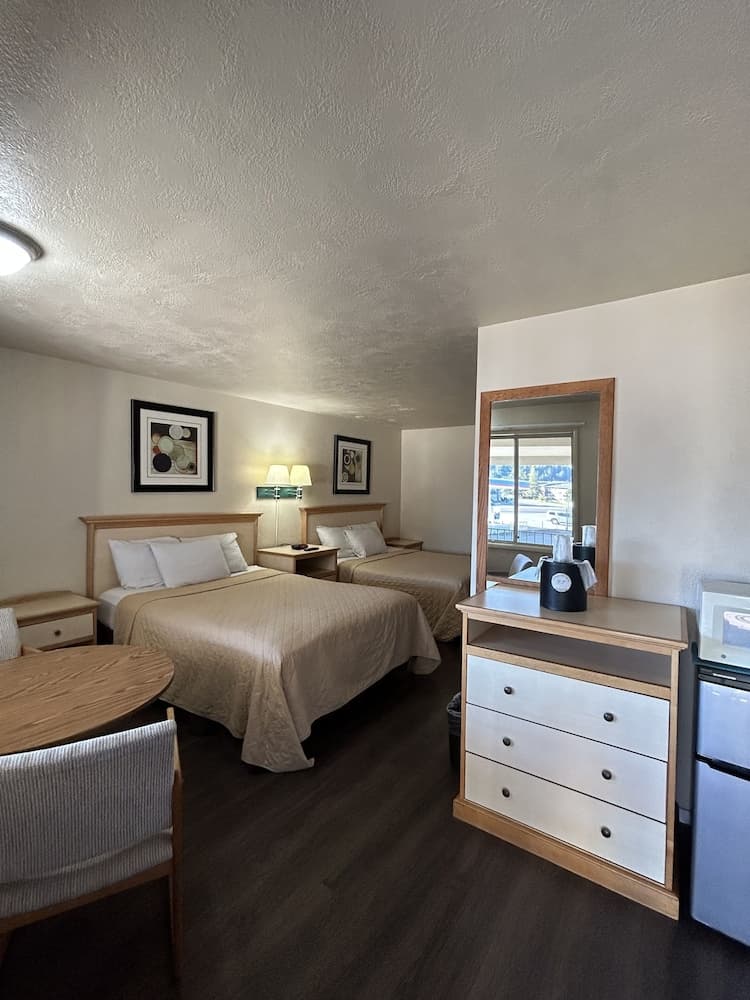 Economy Inn Reedsport