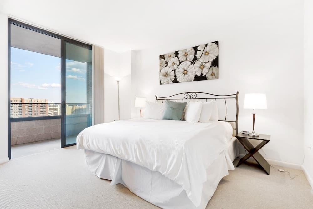 Global Luxury Suites at The Convention Center