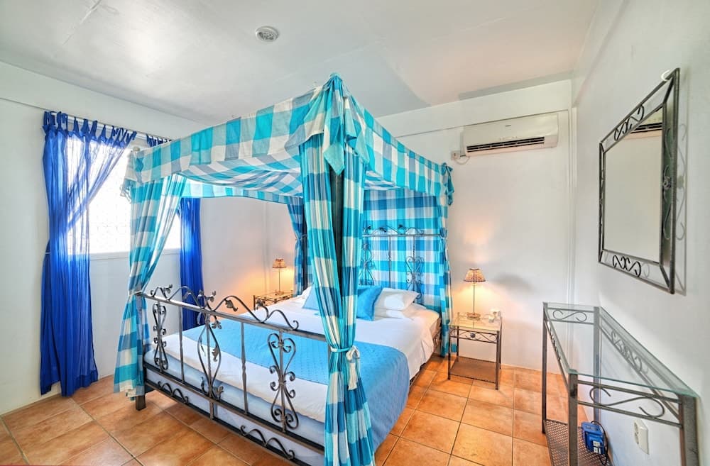 Caribbean Sea View Holiday Apartments