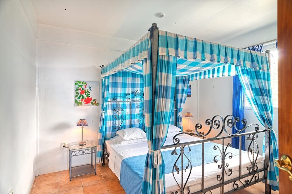 Caribbean Sea View Holiday Apartments