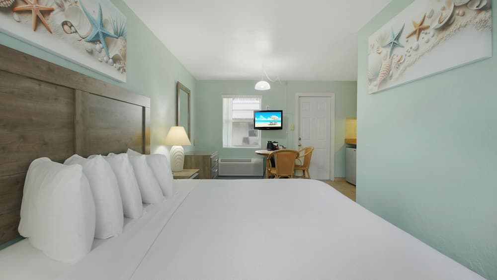 Ocean Court Beachfront Hotel