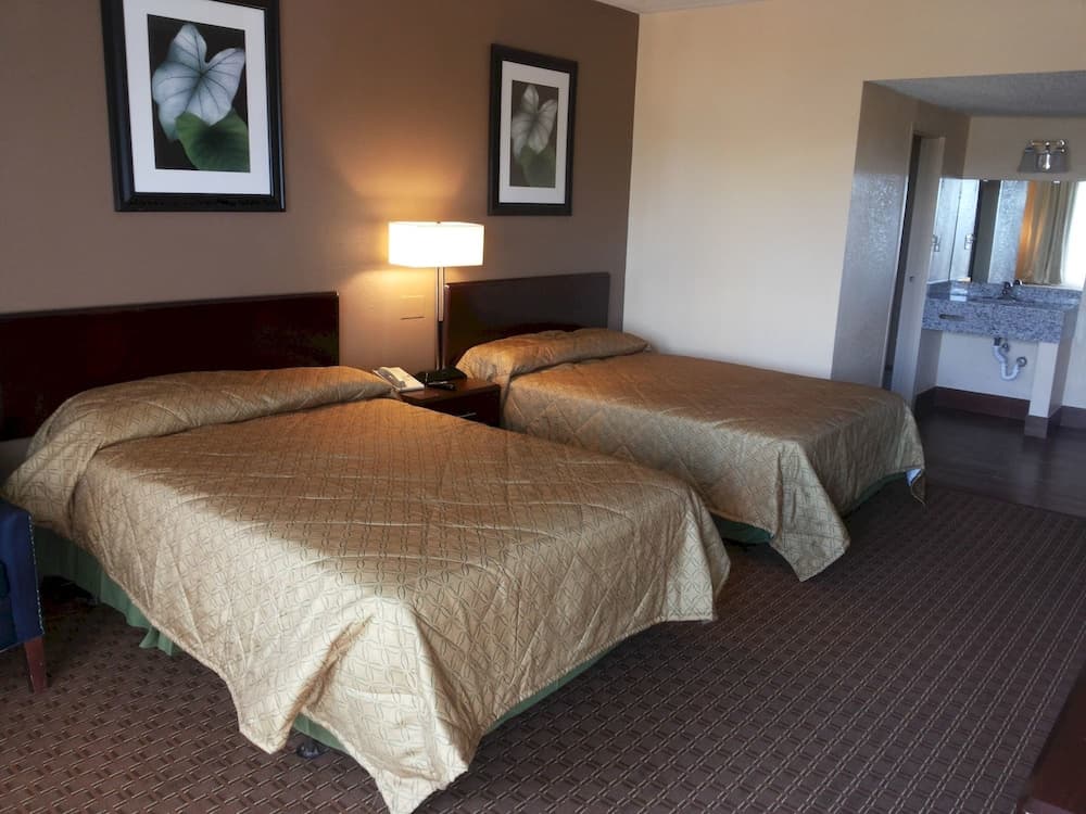 Diamond Inn and Suites