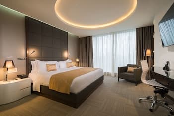 Las Americas Golden Tower Panama