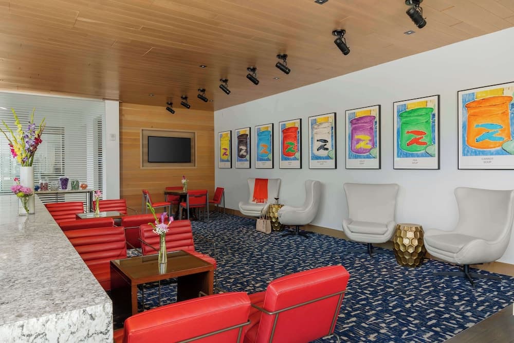 The Art Hotel Denver, Curio Collection by Hilton