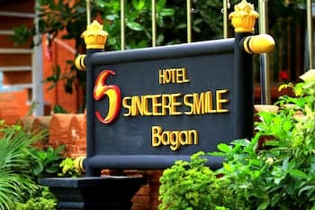 Hotel Sincere Smile Bagan