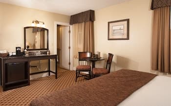 Lake Yellowstone Hotel & Cabins - Inside the Park