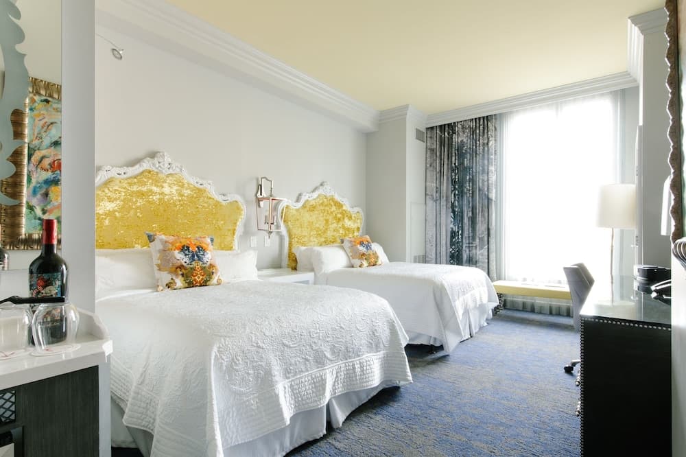 Grand Bohemian Charleston, Autograph Collection