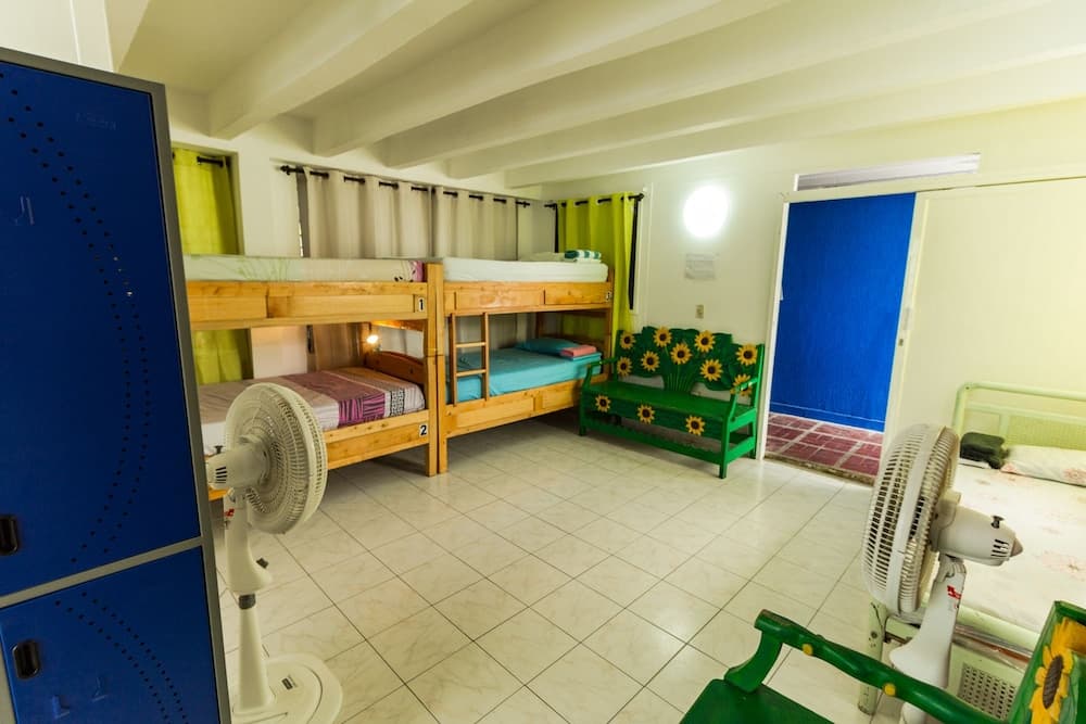 Blue Almond Hostel San Andres