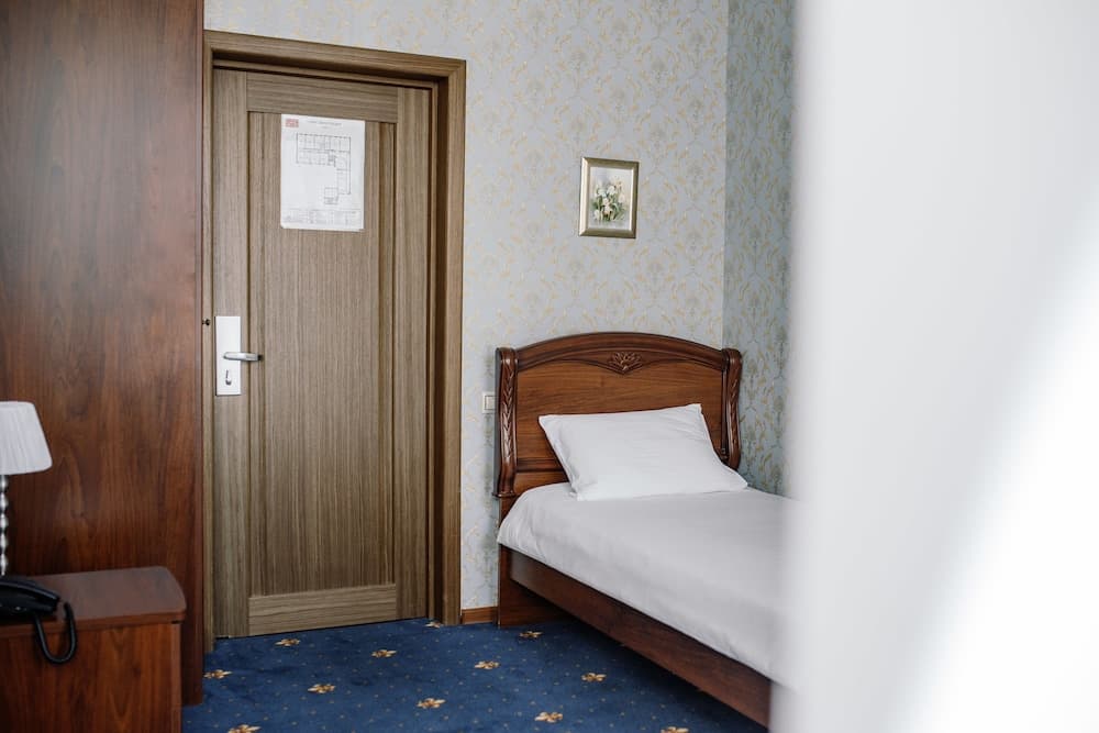 MIRROS Hotel Moscow Kremlin