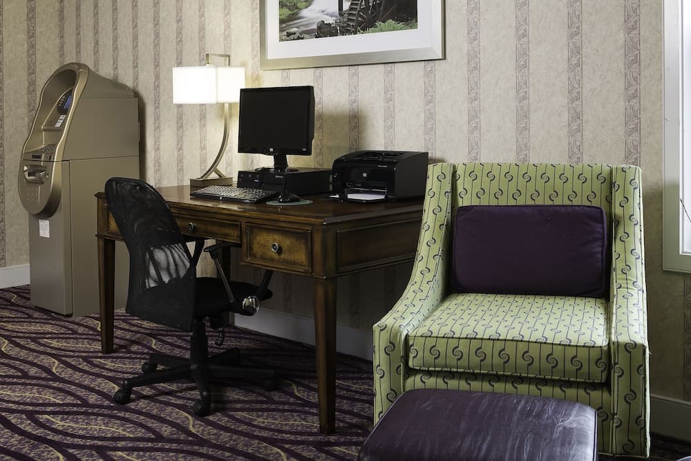 Smart Suites, an Ascend Collection Hotel