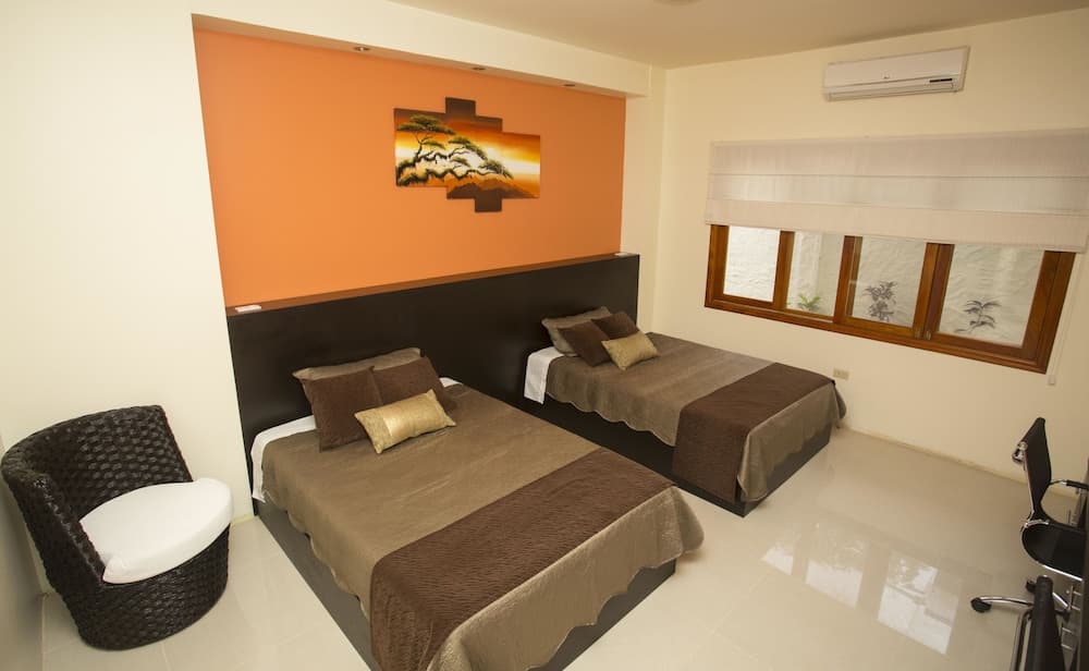 Hotel La Laguna Galapagos