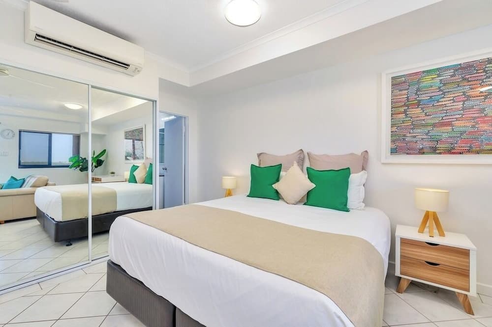 Darwin Executive Studio