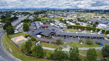 Te Anau Top 10 Holiday Park